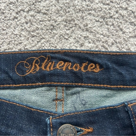 BLUENOTES jeans, size 27 on tag, darker blue, rolled up ankle cuff. Zipper front - Picture 2 of 7